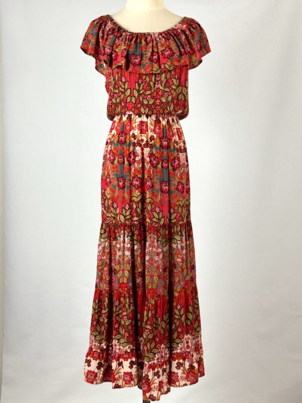 70s-Style Floral Tiered Boho Peasant Maxi Dress Ruffle Neckline Elastic Waist
